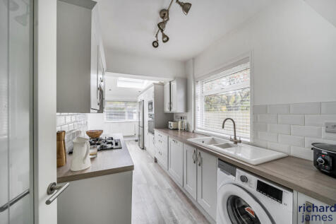 53b9c04cf250470ba67bafd3ddace41d