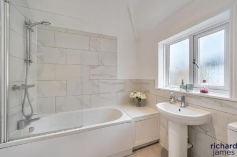 107737b5c82a4c62af22a076323fc095