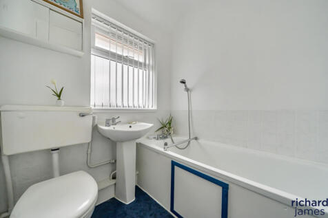 bf43edc2f41e48768b5603f19dfd5e80