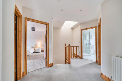 137720210690e0c4d71a4a