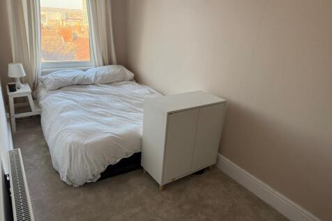 whatsappimage20251117at1410163