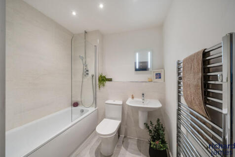 a35fa45e7e1842818ccb773d81810052