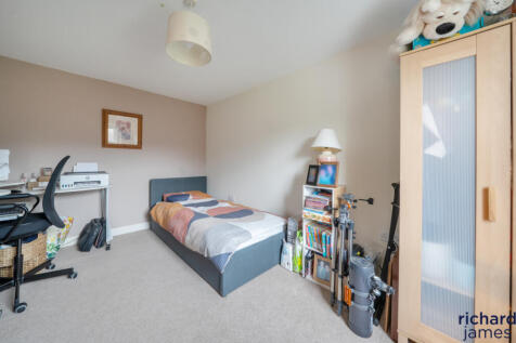 5832ca30450f4ef2abd05ebc754ab1bb