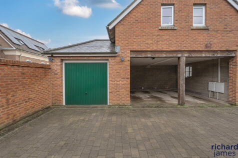 b8e43e9fa8fb453c94a5360d0afb9378