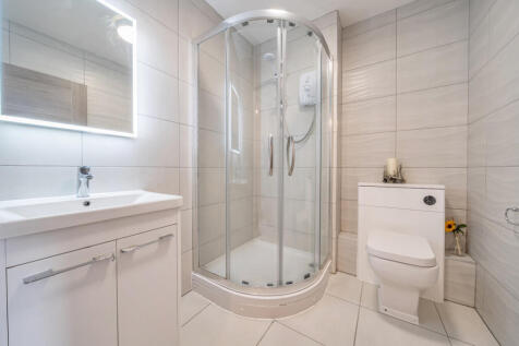 1373053-18-6908c7...