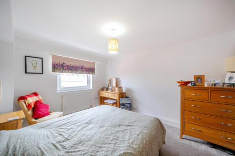1349799-11-68bedb...