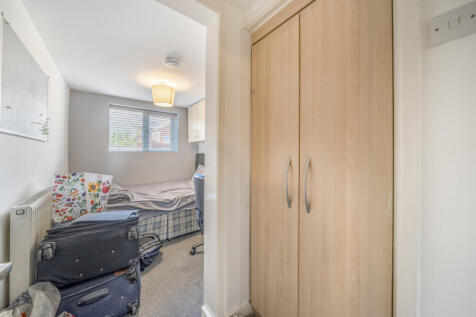 1358608-3-68d546b...