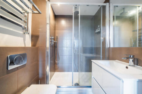 1320396-10-6870f9...