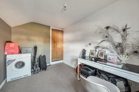 1375880-10-692594...