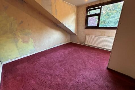 First floor bedroom 4