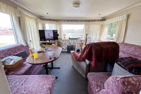 Caravan lounge
