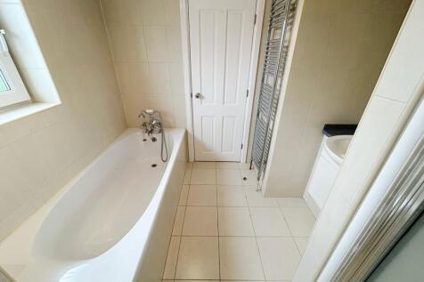 Jack and Jill ensuite