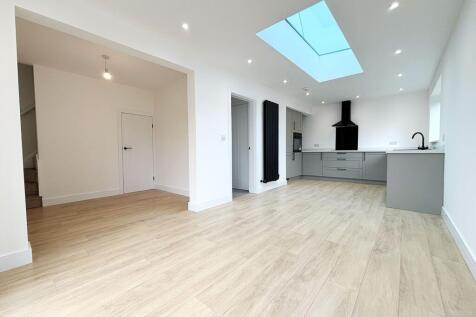 Kitchen/dining