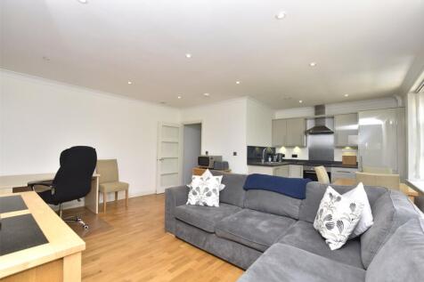 Living Room/Kitchen