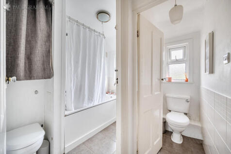 29e27a4d-4e61-454...