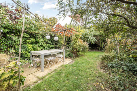 d3bf00ff-0e94-44e...