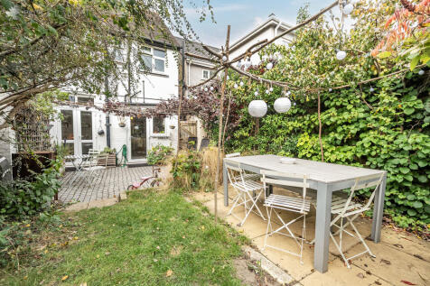 8cae5c68-72dd-493...