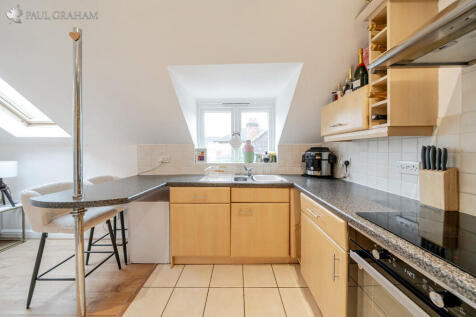 c020092b-3f23-4ef...