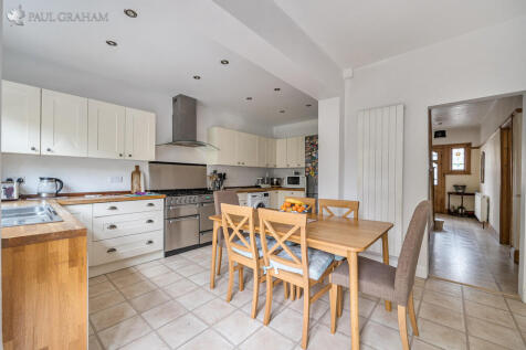 9bd69f2a-fbfb-44e...