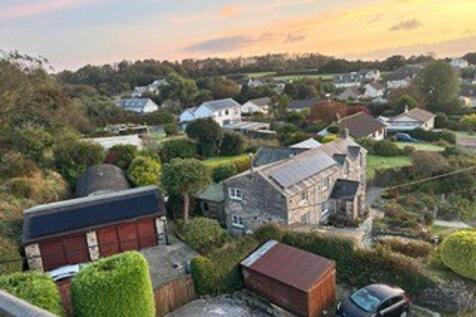 Set in a Third of an Acre