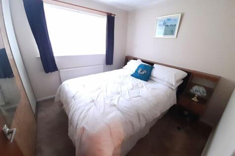 Front Bedroom 