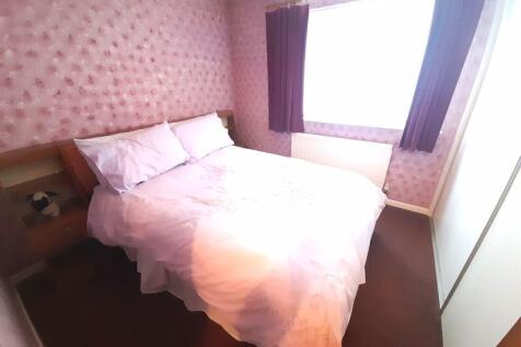 Rear Bedroom
