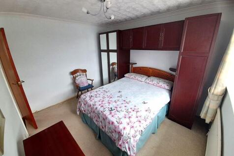 Front bedroom