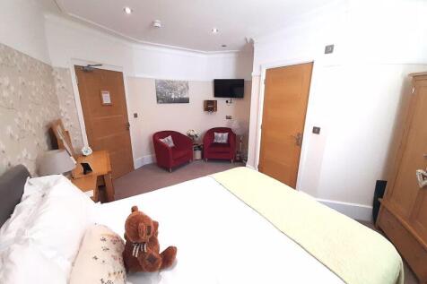 House Suite 2 Bedroom
