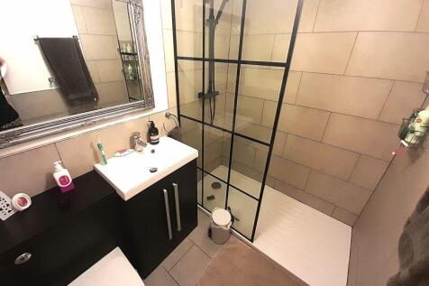 Cottage Shower Room