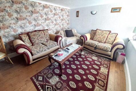 Cottage Lounge