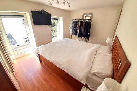 Cottage Bedroom 2