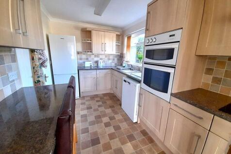 Kitchen / Breakfast Room