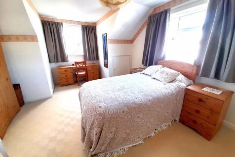 Bedroom 4 - First Floor