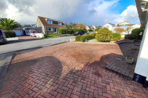 Brick Paved Driveway