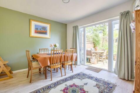 22 Bedford Avenue...