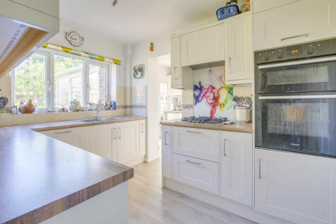 22 Bedford Avenue...