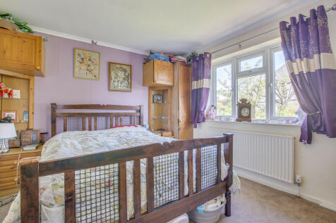22 Bedford Avenue...