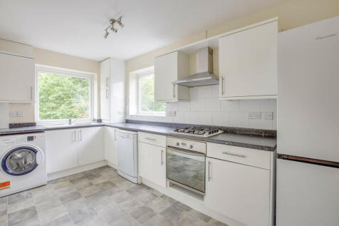 2 Bedford Court, ...