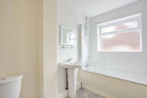 2 Bedford Court, ...
