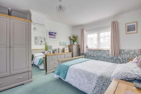 23 Highmoor, HP7 ...