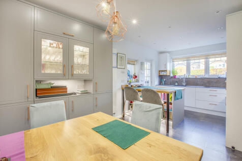 23 Highmoor, HP7 ...