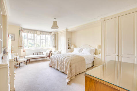 Hatley House, Bur...