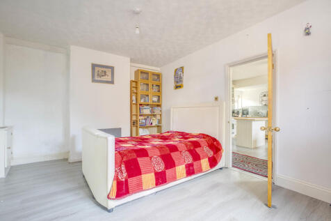 Bed 3