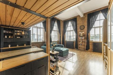 Kitchen/Reception