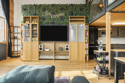 Kitchen/Reception