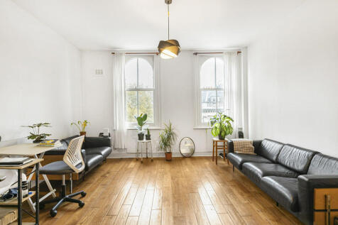 Reception/Kitchen
