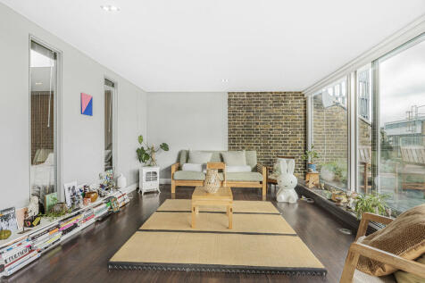 Reception/Kitchen
