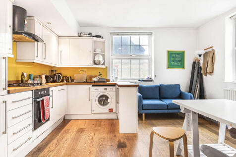 Reception/Kitchen