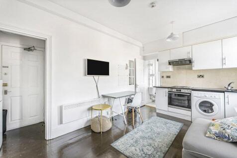 Reception/Kitchen