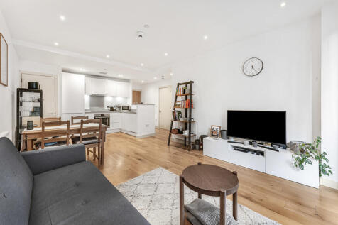 Reception/Kitchen